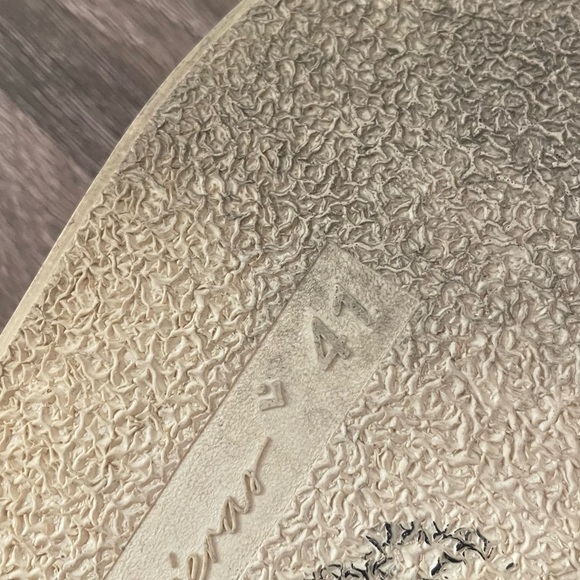 Rivieras Red Classic Espadrilles, Size FR41(8.5) - Picture 9 of 9